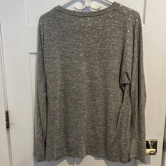 Top - Picture 3 of 3